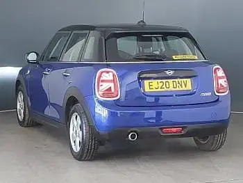 Second-hand Mini Cooper Classic 136 CP (100 kW) 2020 Albastru Hatchback