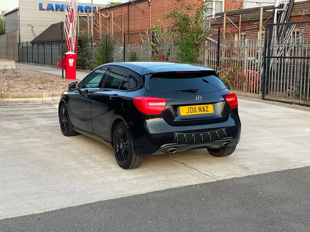 Used Mercedes A180 SE 2013 Black Hatchback
