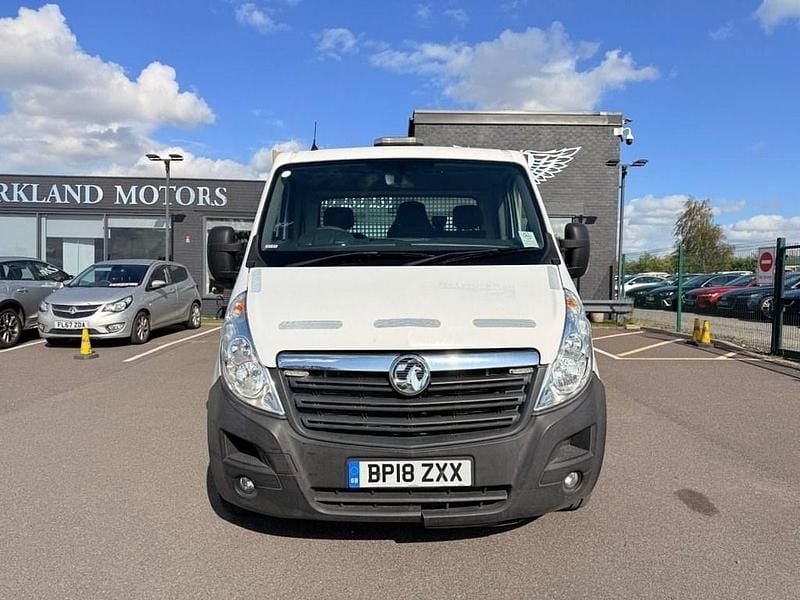 Used Vauxhall Movano 130 HP (95 kW) 2018 White MPV