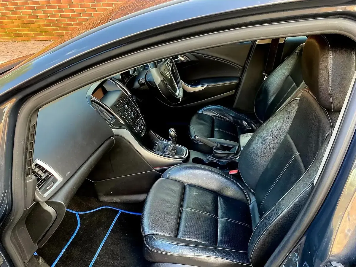 Used Vauxhall Astra Elite 2014 Grey Hatchback