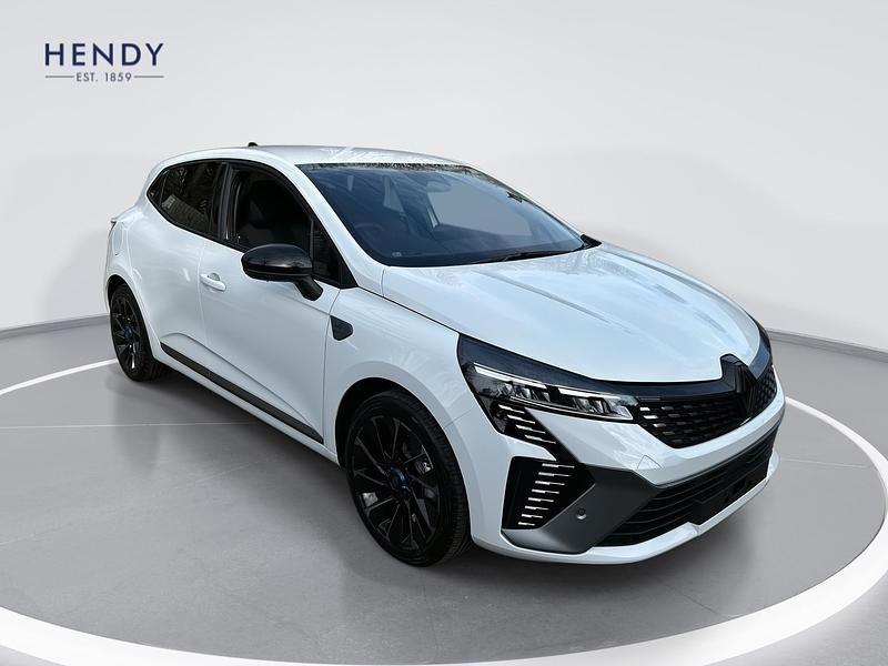 Used Renault Clio V Esprit Alpine 143 HP (105 kW) 2025 Glacier white  Hatchback