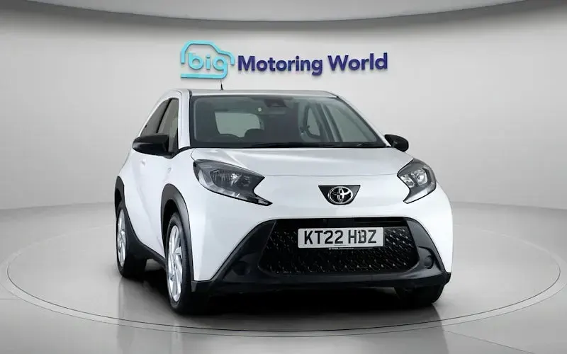 Used Toyota Aygo X PURE 72 HP (52 kW) 2025 SUV
