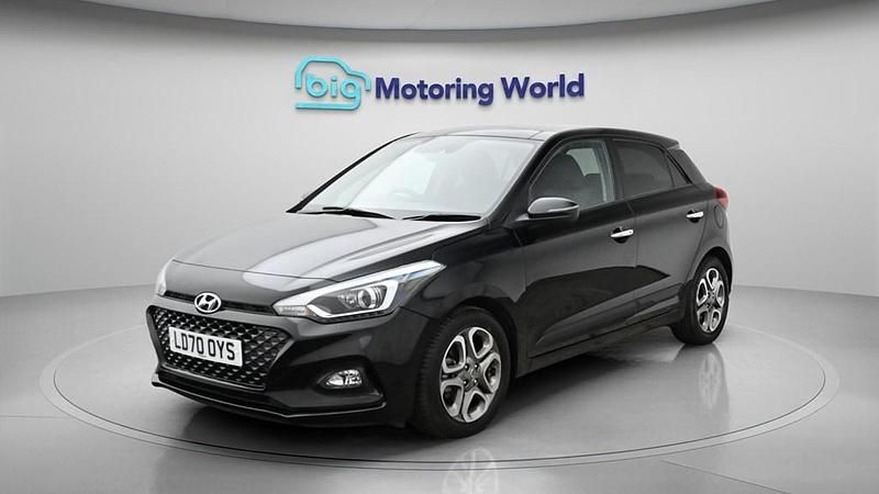 Used Hyundai i20 Premium SE 120 HP (88 kW) 2020 Black Hatchback