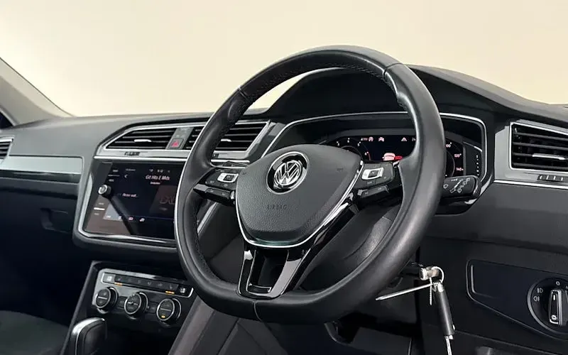 Used VW Tiguan SEL 190 HP (139 kW) 2020 SUV