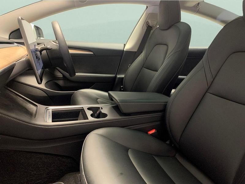 Used Tesla Model 3 RWD 208 kW (283 HP) 2022 White Sedan