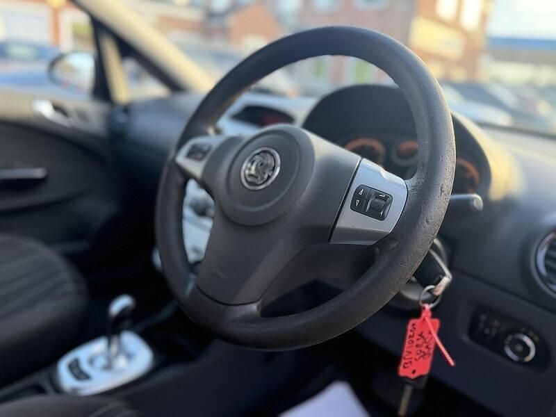 Used Vauxhall Corsa 84 HP (61 kW) 2010 Black Hatchback