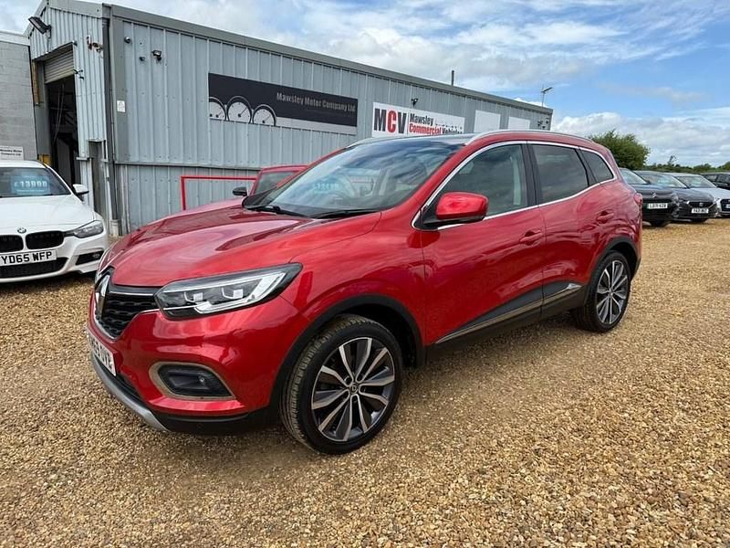 Red Used 2019 Renault Kadjar Version S SUV | £9,990 (Fair price) - Image 1/4