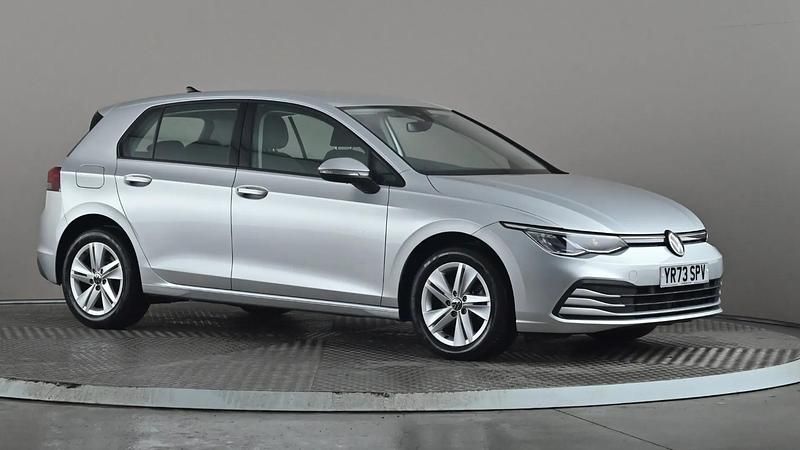 Used VW Golf VIII Life 130 HP (95 kW) 2023 Silver Hatchback