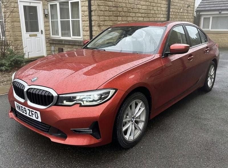 Used BMW 330e Comfort Edition 2019 Orange Sedan