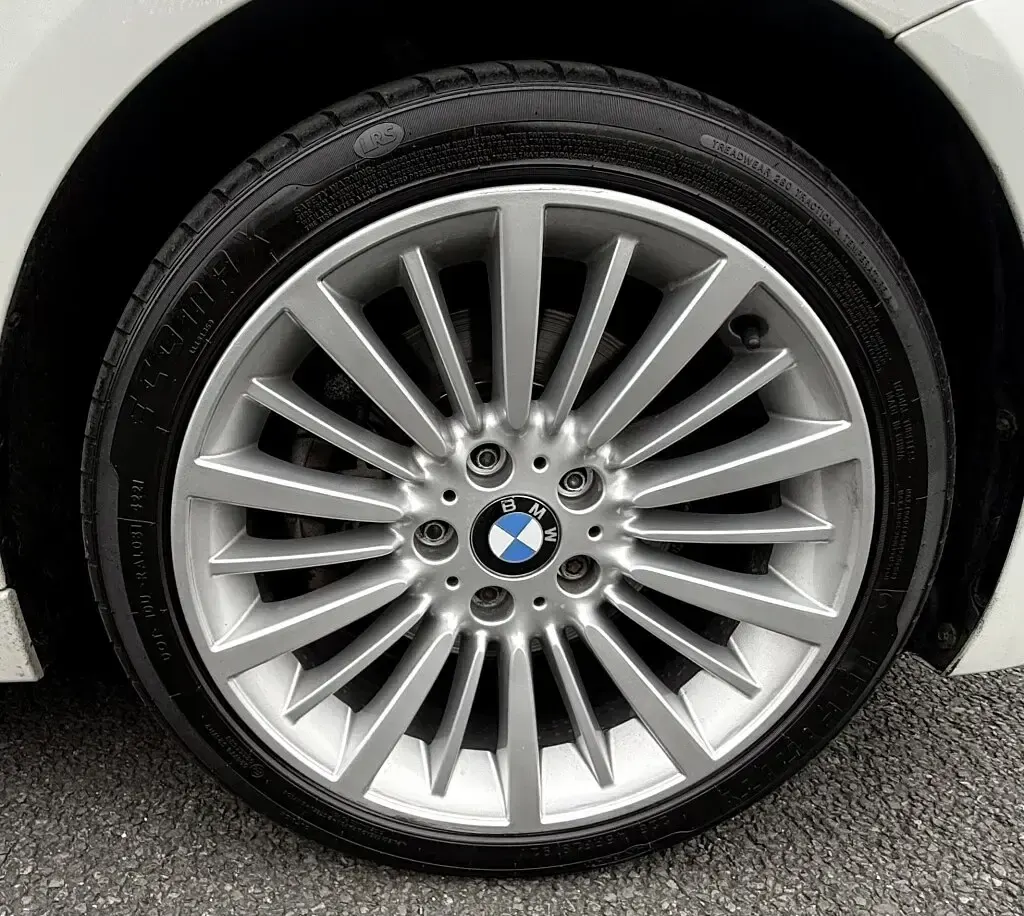 Used BMW 325 Luxury Line 2014 White Sedan