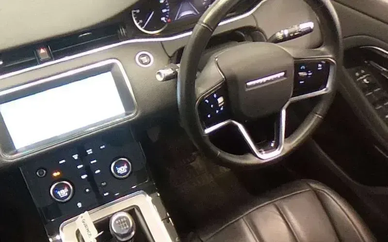 Usado Land Rover Range Rover evoque S 166 HP (122 kW) 2023 SUV