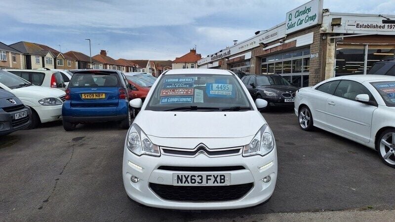 White Used 2013 Citroën C3 VTR Sport Hatchback | £3,695 (Fair price) - Image 1/4