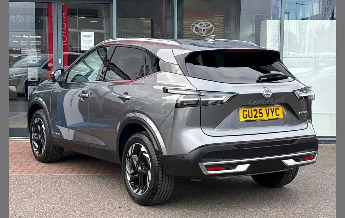 Used Nissan Qashqai N-Connecta 190 HP (139 kW) 2025 Grey SUV