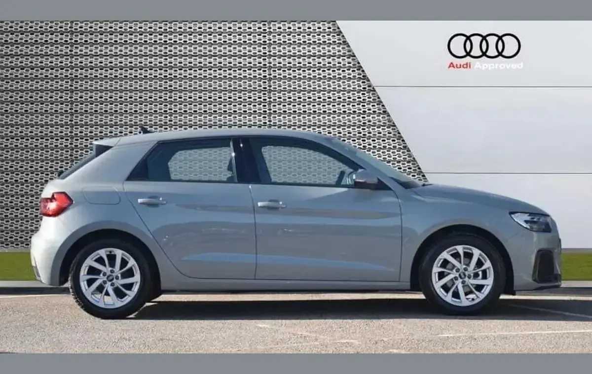 Used Audi A1 Sport 94 HP (69 kW) 2022 Grey SUV