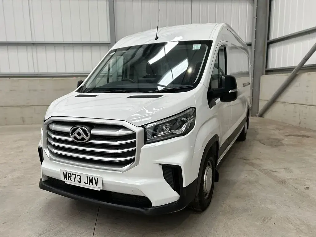 Used Maxus V90 163 HP (119 kW) 2023 White Van
