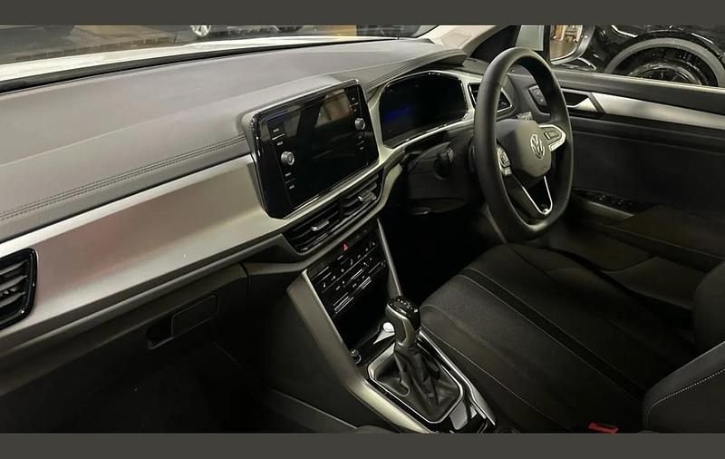 New VW T-Roc Match 147 HP (108 kW) 2025 White SUV