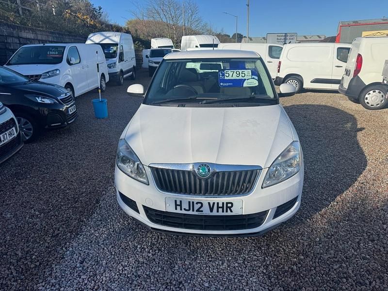 Begagnad Skoda Fabia SE 86 HK (63 kW) 2012 Vit Halvkombi