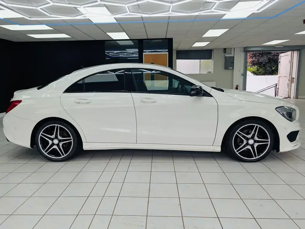 Used Mercedes CLA200 AMG 136 HP (100 kW) 2016 White Sedan