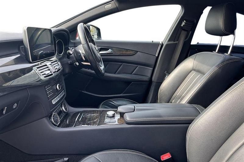 Used Mercedes CLS350 AMG Line Premium 258 HP (189 kW) 2015 Obsidian black Sedan