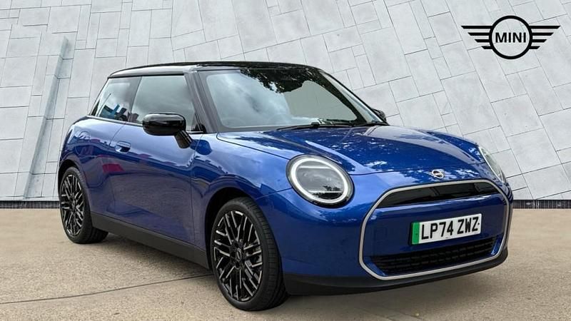 Blue Used 2025 Mini Cooper Hatch Hatchback | £27,995 - Image 1/4