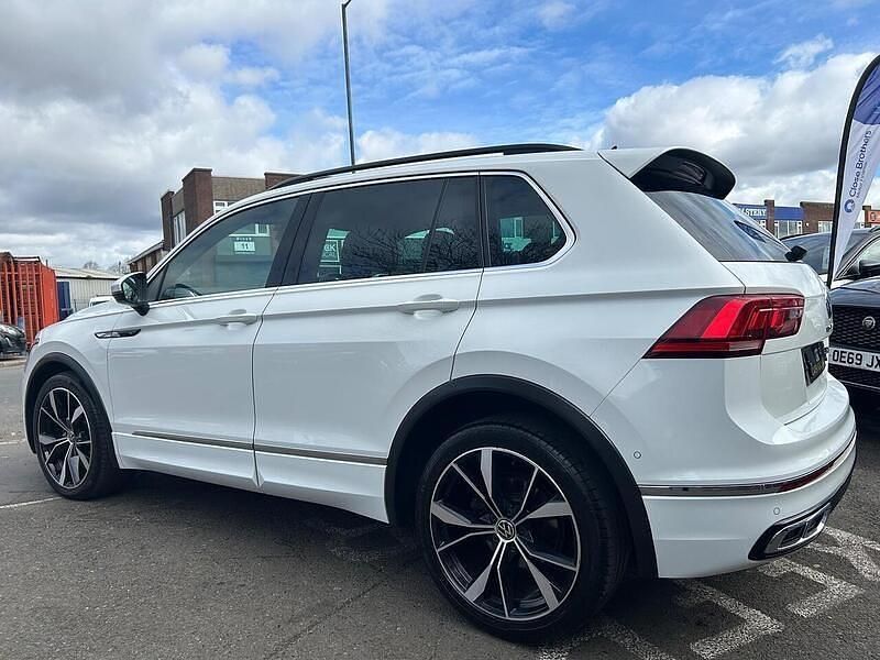 Used VW Tiguan R-line 150 HP (110 kW) 2023 White SUV