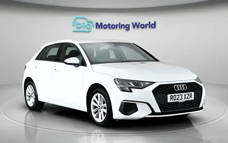 Used Audi A3 Sportback 110 HP (80 kW) 2023 White Hatchback