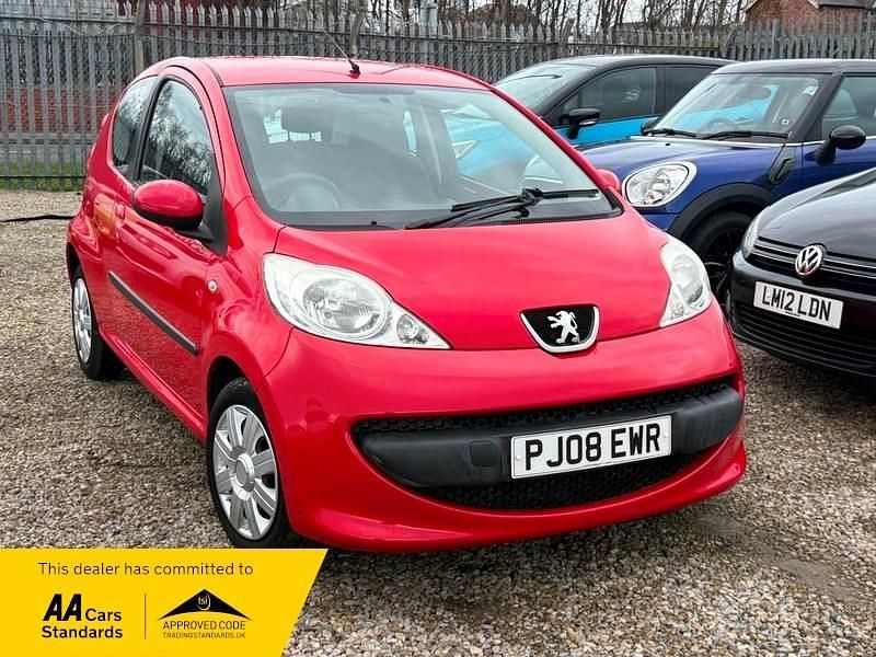 Used Peugeot 107 68 HP (50 kW) 2008 Red Hatchback