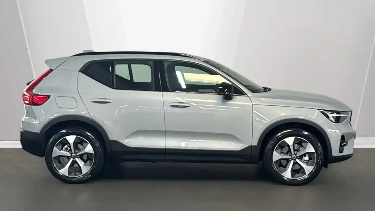 New Volvo XC40 Plus 161 HP (118 kW) 2026 SUV