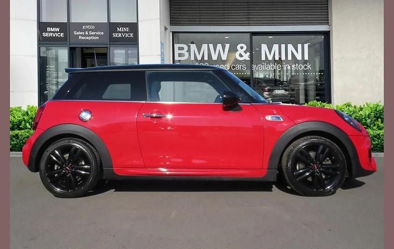 Used Mini Cooper S Sport 188 HP (138 kW) 2021 Red Hatchback