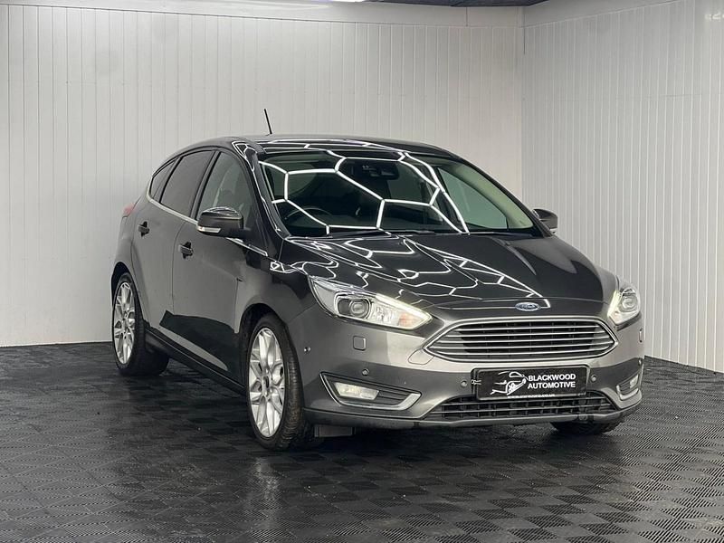 Used Ford Focus Titanium X 120 HP (88 kW) 2017 Grey Hatchback