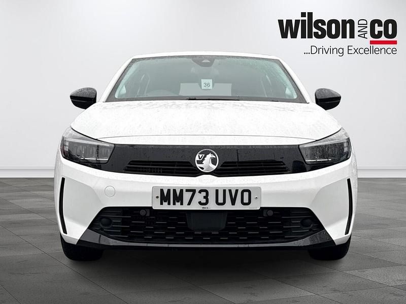 Used Vauxhall Corsa Design Edition 100 HP (73 kW) 2023 White Hatchback