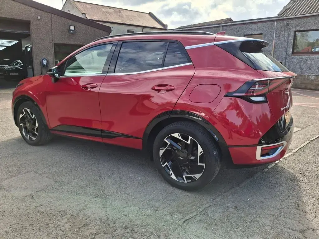 Used Kia Sportage GT-Line 157 HP (115 kW) 2024 Red SUV