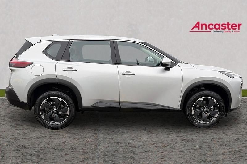 New Nissan X-Trail Acenta Premium 2025 Brilliant silver SUV