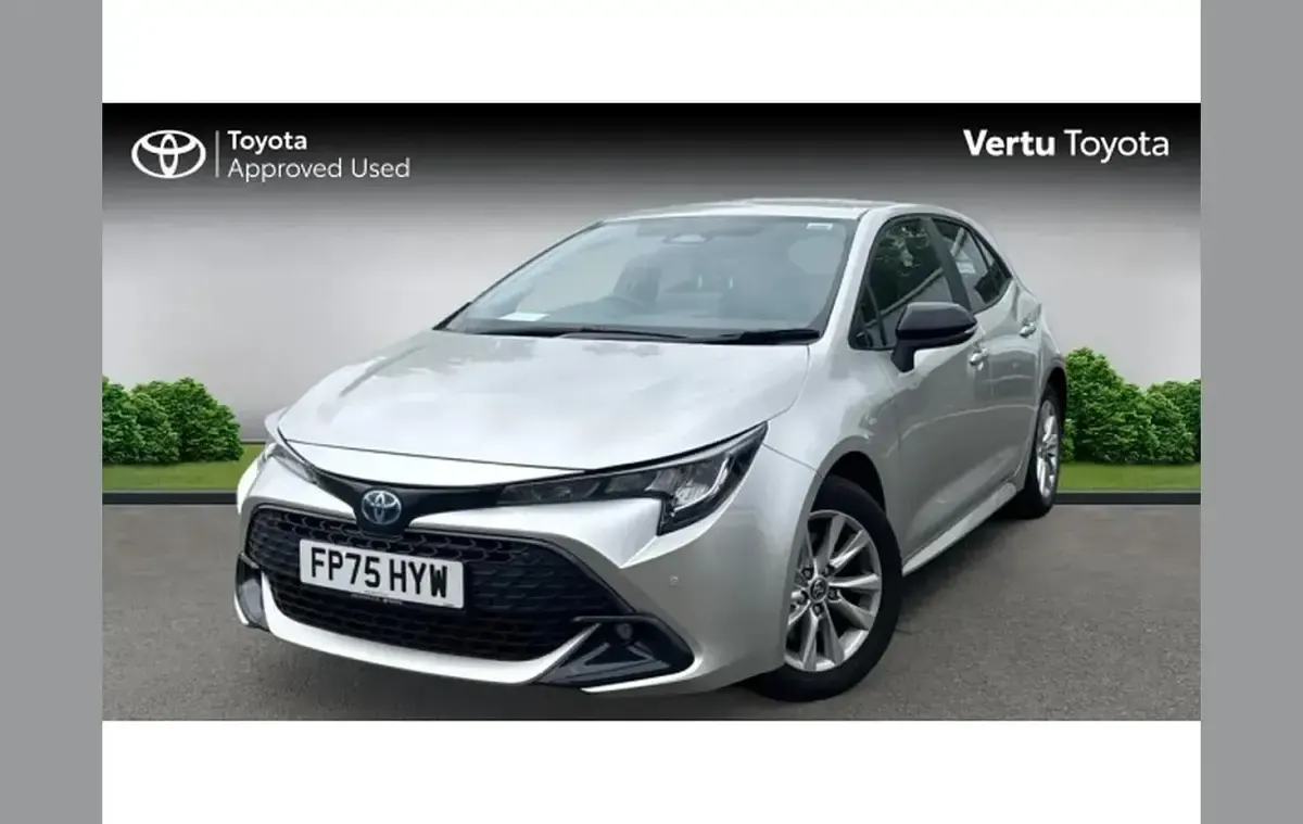 Used Toyota Corolla 196 HP (144 kW) 2025 Silver Hatchback