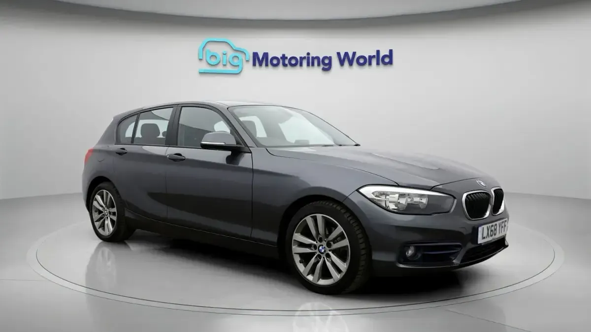 Usado BMW 118 Sport Line 136 CV (100 kW) 2018 Utilitario