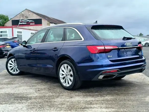 Used Audi A4 Comfort 2021 Blue Estate