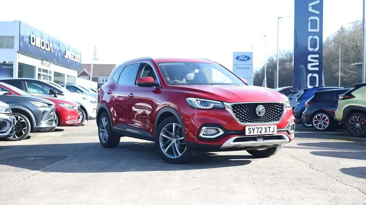 Used MG HS Exclusive 2023 Red SUV