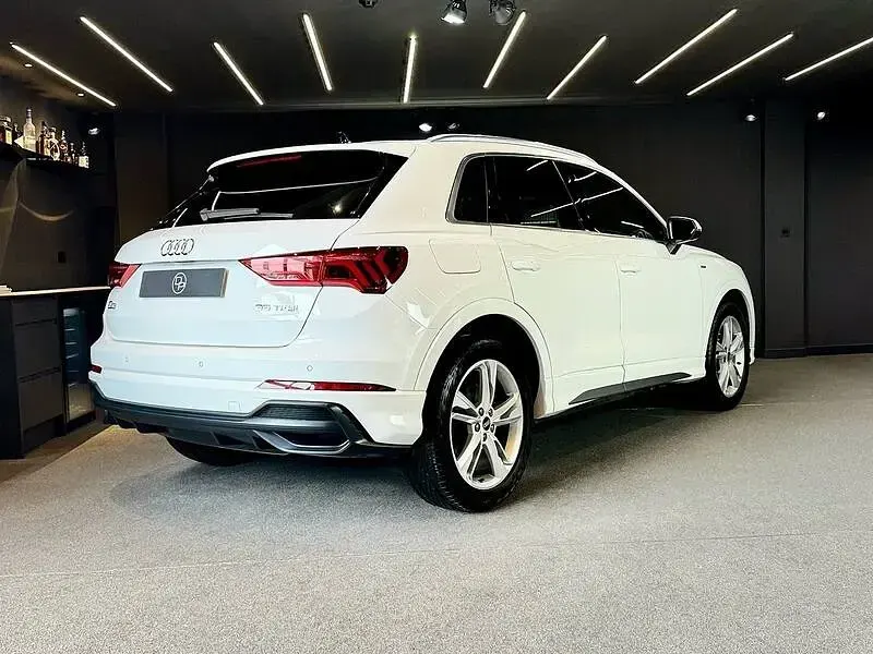 Used Audi Q3 S-Line 150 HP (110 kW) 2021 White SUV