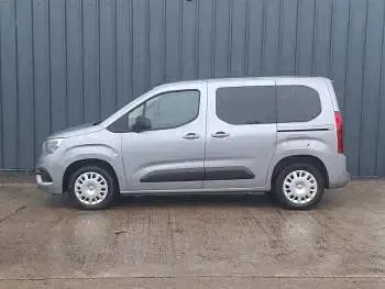 Used Vauxhall Combo Edition 102 HP (75 kW) 2023 Grey MPV