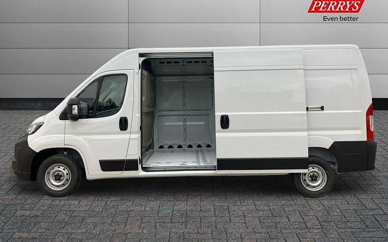 New Peugeot Boxer 140 HP (102 kW) 2025 Van