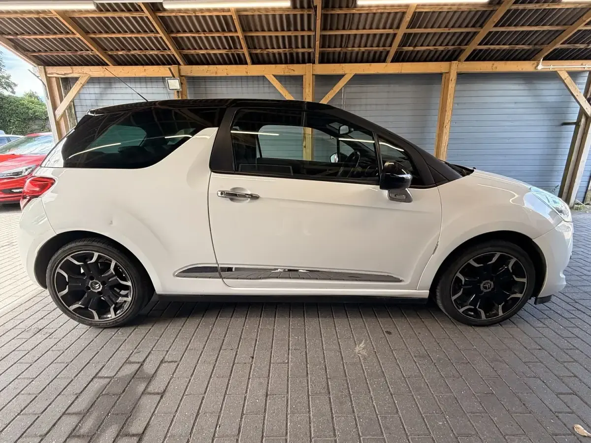 Used Citroën DS3 120 HP (88 kW) 2011 White Hatchback