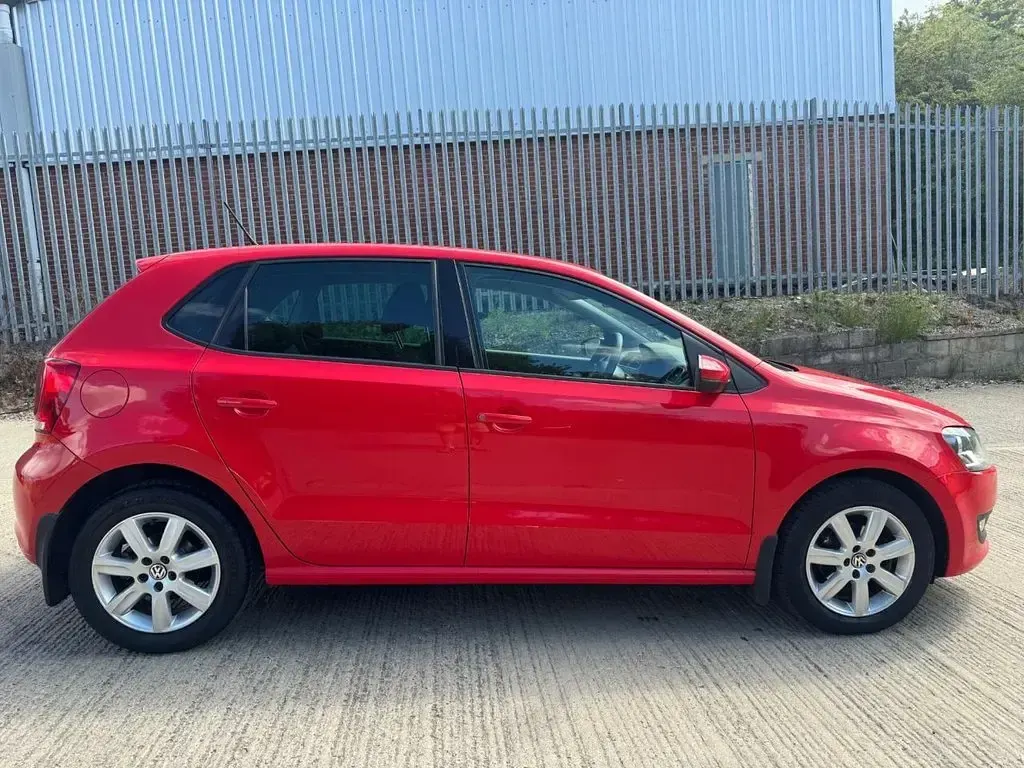 Used VW Polo Match 85 HP (62 kW) 2012 Red Hatchback