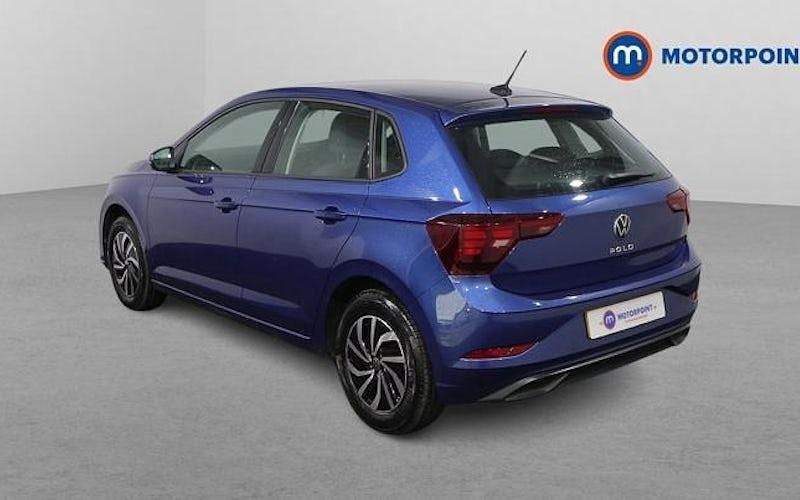 Usado VW Polo Life 80 HP (58 kW) 2024 Azul Citadino