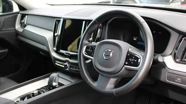 Second-hand Volvo XC60 Plus 250 CP (183 kW) 2025 SUV