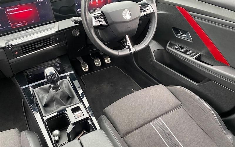 Used Vauxhall Astra GS Line 131 HP (96 kW) 2025 Hatchback