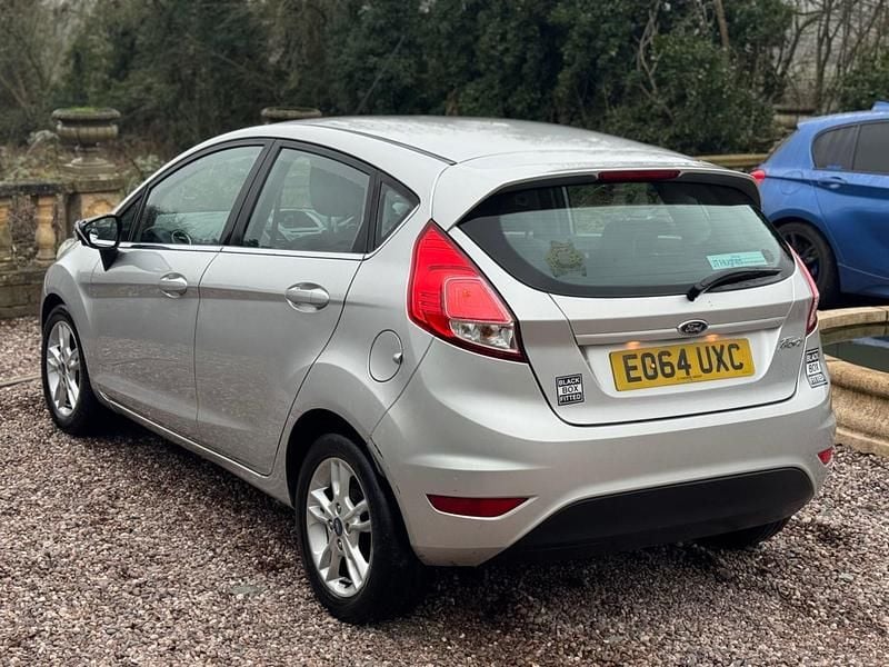 Used Ford Fiesta Zetec 82 HP (60 kW) 2014 Silver Hatchback