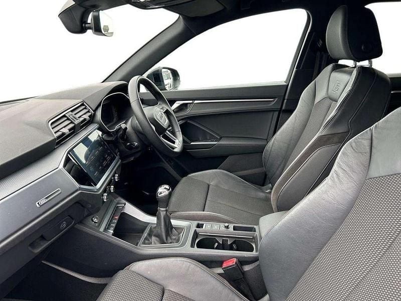 Used Audi Q3 S-Line 147 HP (108 kW) 2019 Black SUV