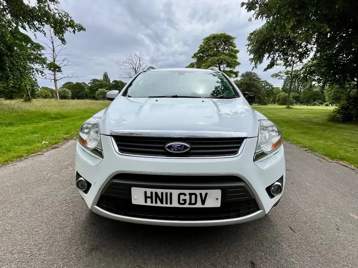 Used Ford Kuga Titanium 163 HP (119 kW) 2011 White SUV