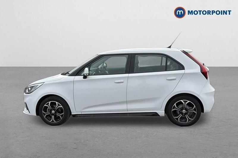 Used MG MG3 Exclusive 106 HP (77 kW) 2022 White Hatchback