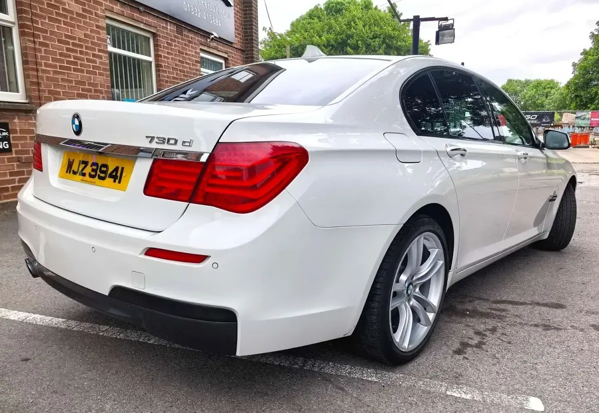Used BMW 730 Executive 241 HP (177 kW) 2012 White Sedan